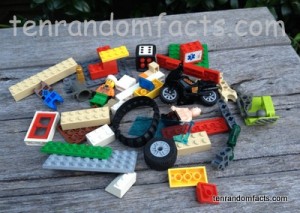 Lego, Bulk, Minifigures, Skin, Dice, 6, Bionicle, Technic, special, Games, Cars, Green, Yellow, Red, Sand, Blue, Tracks, Flat, Door, large, lots, Ten Random Facts, 