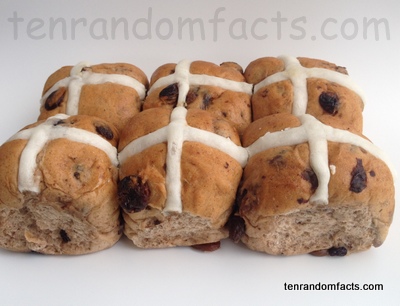 Hot Cross Buns, Easter, Good Friday, Half a Dozen, Brown, White, Traditional, Ten Random Facts, Food